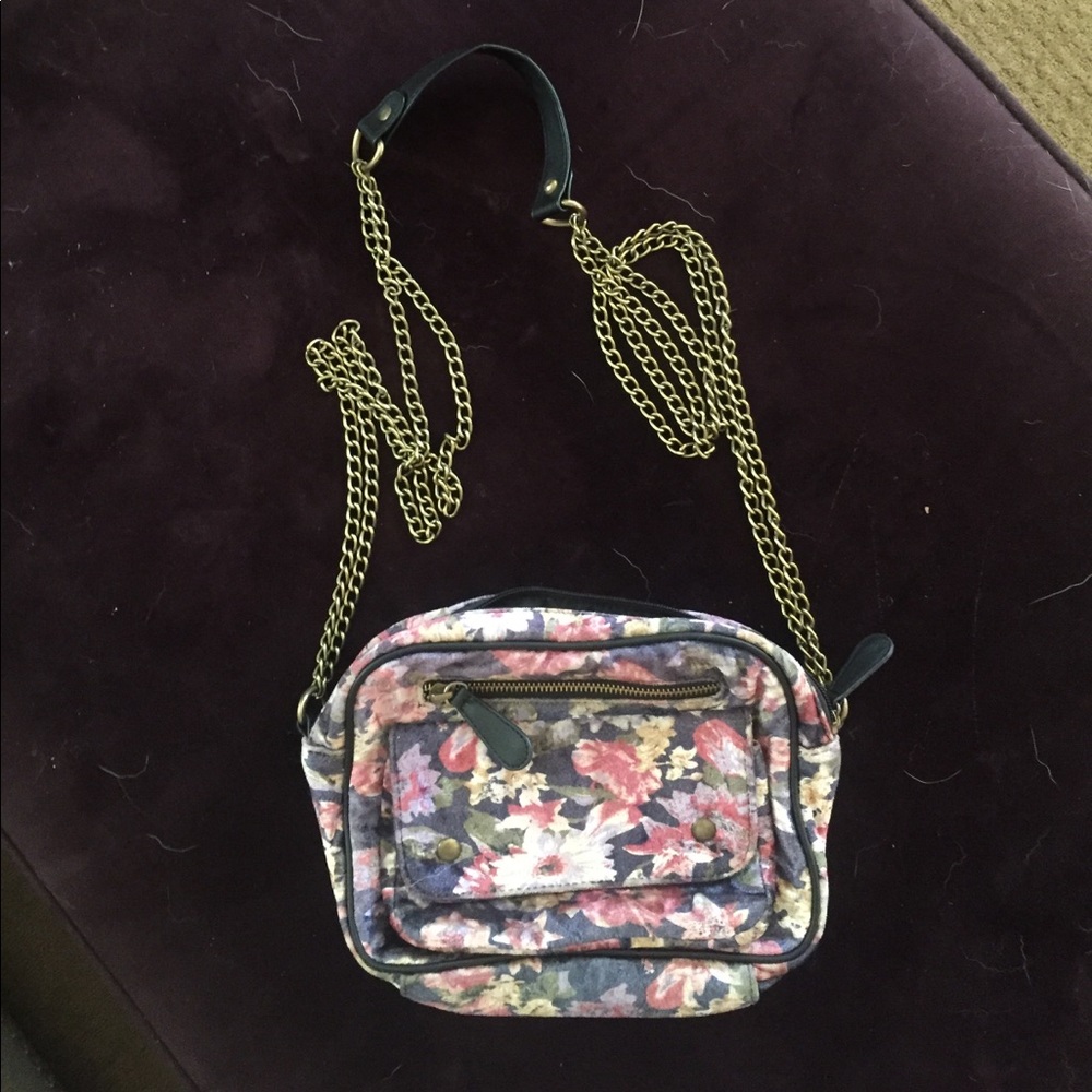 Kimchi Blue double zippered cross body purse